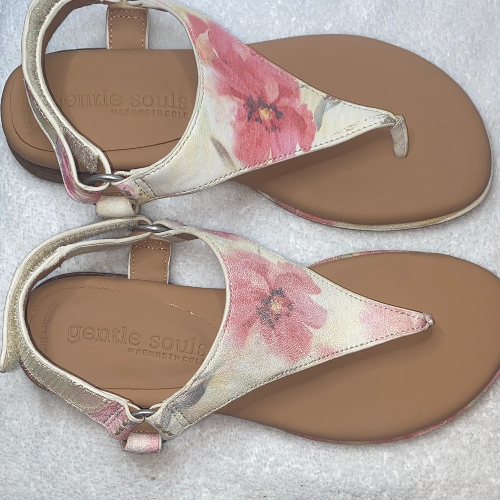 gentle souls Pink Floral Leather Thong Sandals